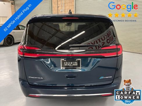 Used 2023 Chrysler Pacifica Touring-L FWD image 6