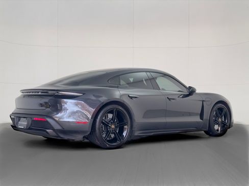 Used 2021 Porsche Taycan Turbo S image 3