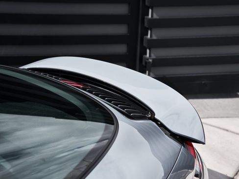 Used 2024 Porsche 911 Targa 4S w/ Premium Package image 10