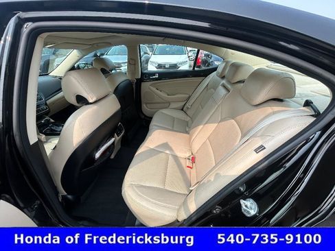 Used 2015 Kia Cadenza Premium w/ Technology Package FWD image 27