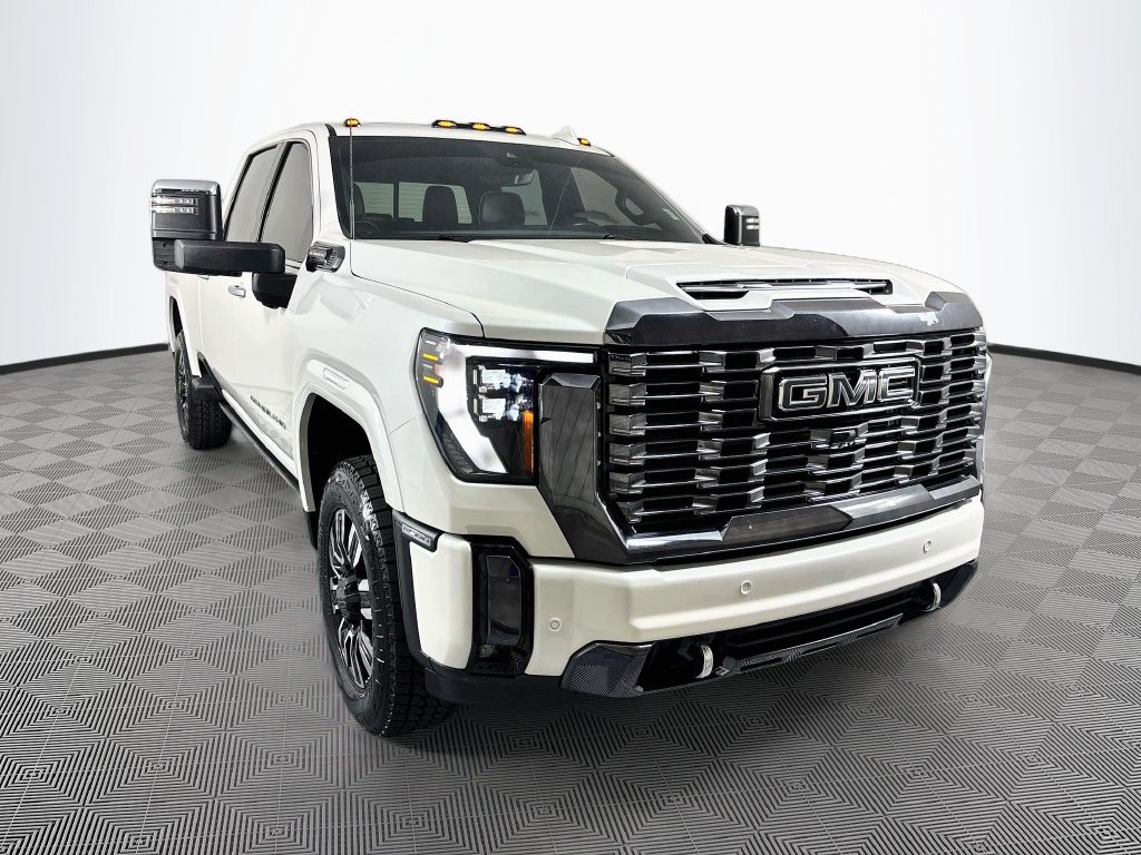 Used 2024 GMC Sierra 2500 Denali Ultimate AWD/4WD image 1