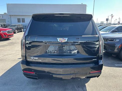 Used 2025 Cadillac Escalade Sport w/ Touring Package image 4