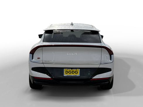 New 2025 Kia EV6 Wind image 4
