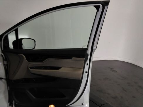 Used 2022 Honda Odyssey Elite image 41