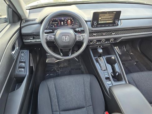 Used 2023 Honda Accord EX image 25