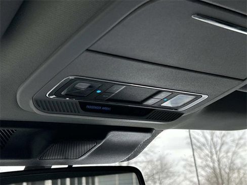 Certified 2025 Ford F350 Lariat image 37