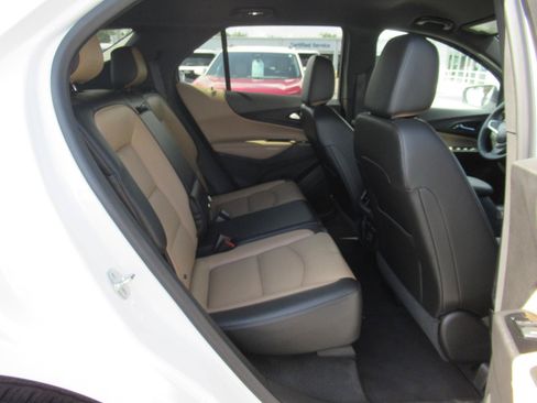 Used 2024 Chevrolet Equinox Premier FWD image 34