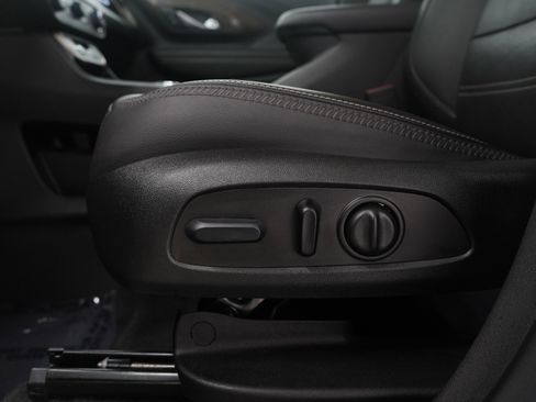 Used 2023 GMC Terrain Denali image 22