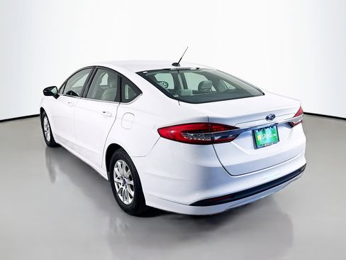 Used 2018 Ford Fusion S image 7