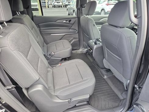 Used 2026 Chevrolet Traverse LT w/ Driver Confidence Package FWD image 17