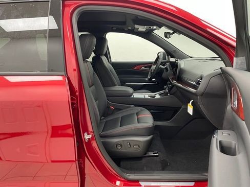 New 2026 Chevrolet Traverse RS w/ LPO, Floor Liner Package image 15