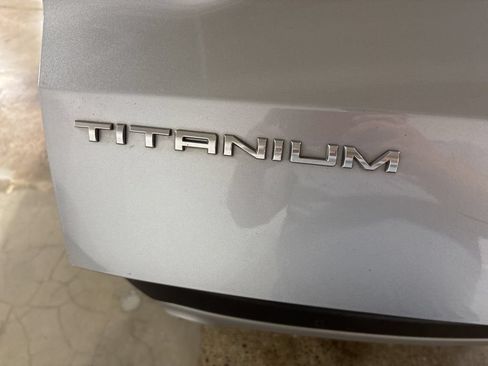 Used 2022 Ford Escape Titanium AWD/4WD image 31