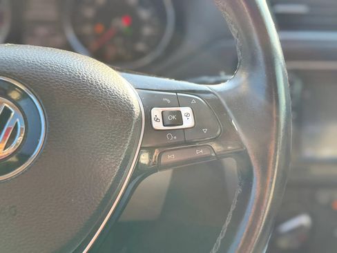 Used 2017 Volkswagen Jetta SE FWD image 33