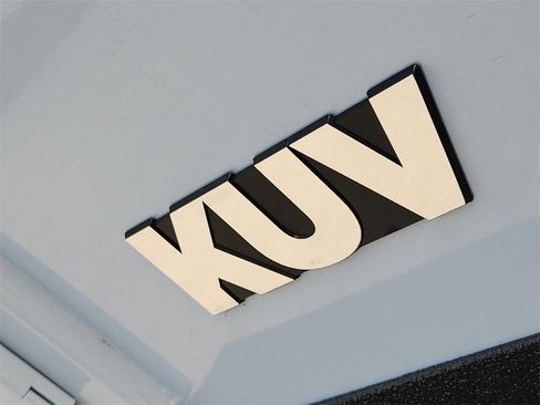 New 2025 Chevrolet Express 3500 w/ Power Convenience Package image 9