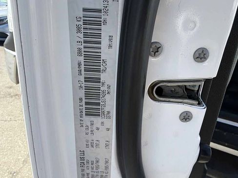 Used 2018 RAM 1500 ST w/ SXT Appearance Group AWD/4WD image 19