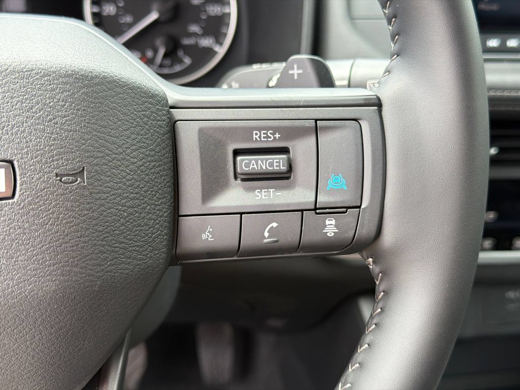 Used 2026 Nissan Rogue SV FWD image 25