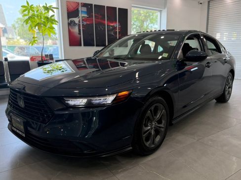 Used 2023 Honda Accord EX image 3