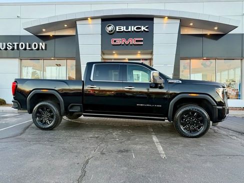 Used 2024 GMC Sierra 2500 Denali w/ Denali Reserve Package image 1
