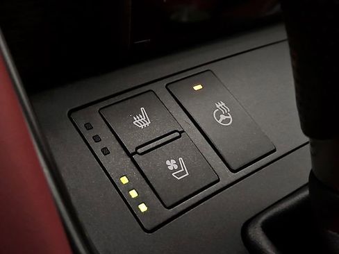 Used 2023 Lexus IS 350 F Sport RWD image 28