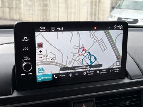 Used 2025 Honda Pilot Elite image 3