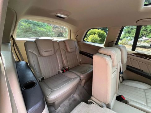 Used 2015 Mercedes-Benz GL 450 4MATIC image 9