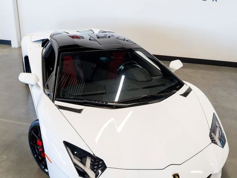 Used 2015 Lamborghini Aventador LP 700-4 image 37