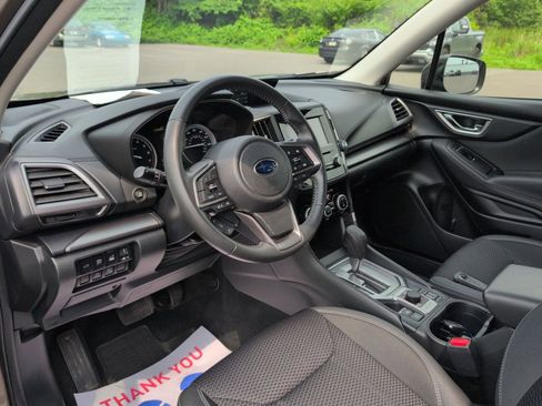 Used 2022 Subaru Forester Premium image 10