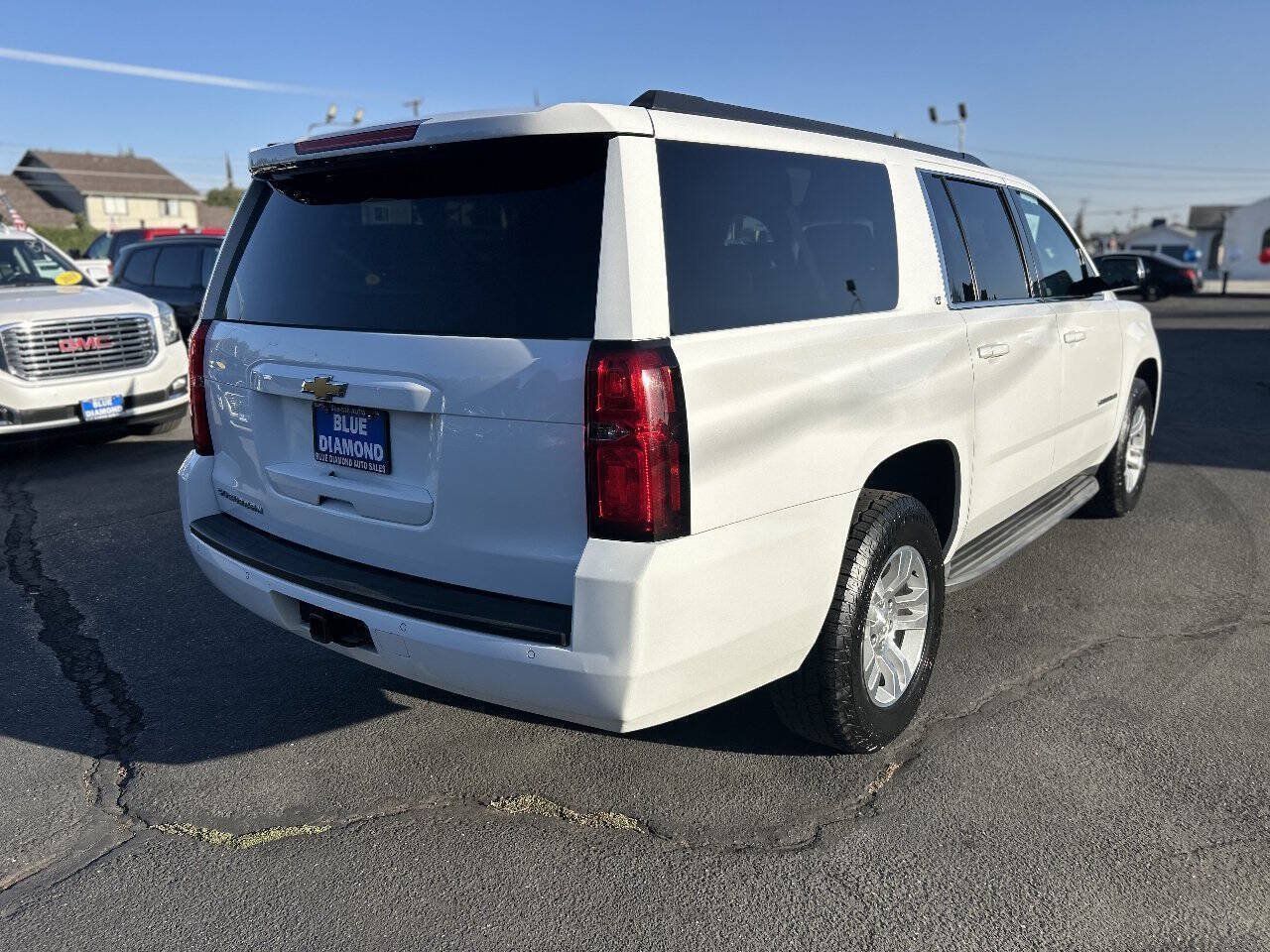 Used 2015 Chevrolet Suburban LT AWD/4WD image 6
