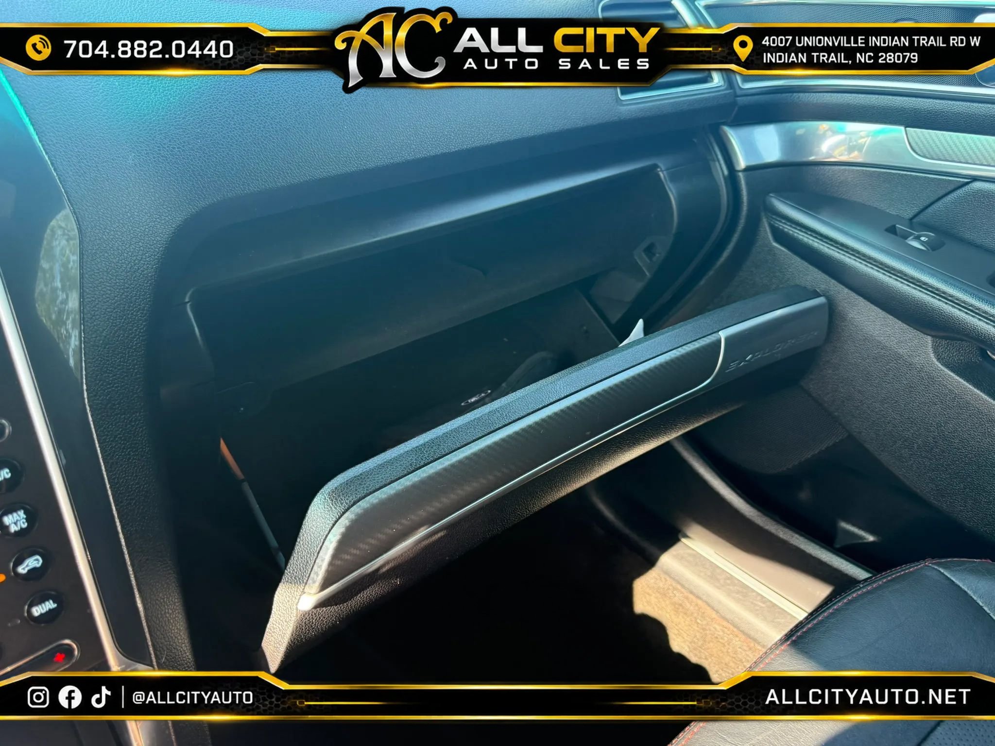 Used 2016 Ford Explorer Sport AWD/4WD image 37