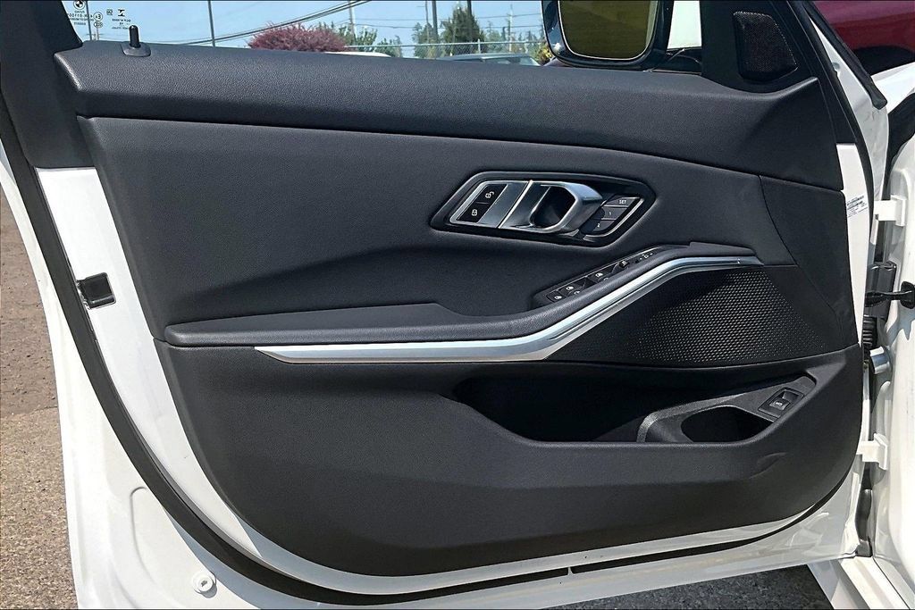 Used 2020 BMW 330i Sedan w/ Premium Package RWD image 21