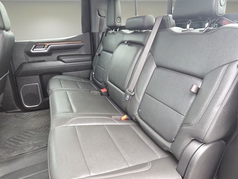 Used 2022 Chevrolet Silverado 1500 LT Trail Boss w/ LT Trail Boss Premium Package AWD/4WD image 23