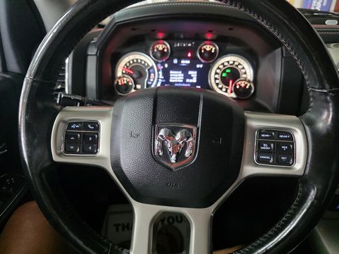 Used 2017 RAM 1500 Laramie w/ Convenience Group AWD/4WD image 34
