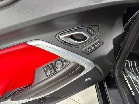 Used 2018 Chevrolet Camaro SS RWD image 11