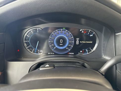 Used 2016 Cadillac Escalade Premium image 11