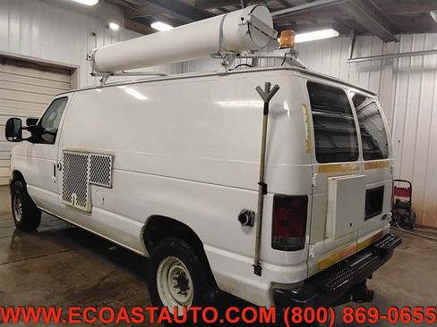 Used 2008 Ford E-350 and Econoline 350 Super Duty RWD image 6