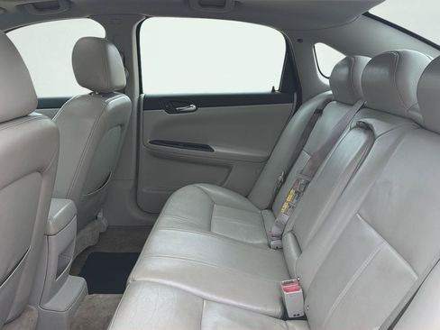 Used 2008 Chevrolet Impala LT w/ Luxury Edition Package FWD image 3