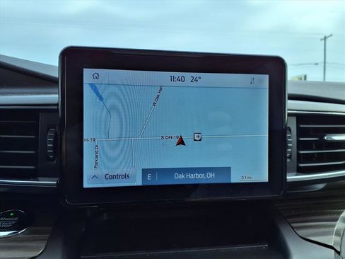 Used 2020 Ford Explorer Limited w/ Class III Trailer Tow Package image 20