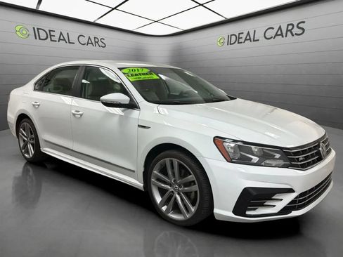 Used 2017 Volkswagen Passat 1.8T R-Line FWD image 3