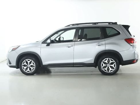 Used 2024 Subaru Forester Premium AWD/4WD image 42