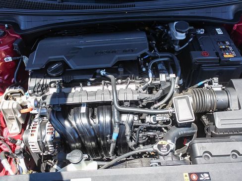 Certified 2023 Hyundai Elantra Limited FWD image 35