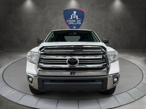 Used 2017 Toyota Tundra SR5 w/ SR5 Upgrade Package image 8