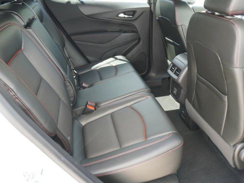 Used 2024 Chevrolet Equinox RS w/ RS Leather Package image 10