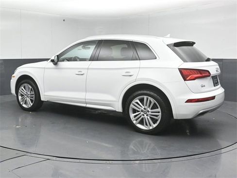 Used 2018 Audi Q5 Prestige w/ Prestige Package image 5