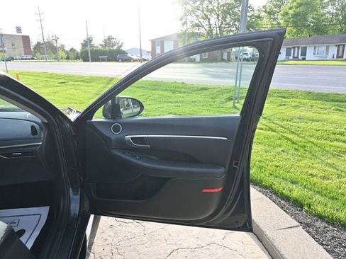 Used 2023 Hyundai Sonata SEL FWD image 18
