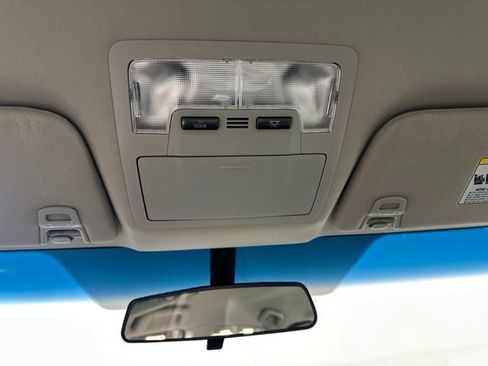 Used 2015 Toyota Avalon XLE image 24