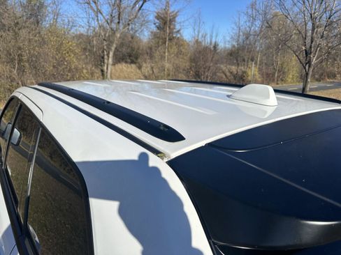 Used 2018 Jeep Grand Cherokee Altitude image 9