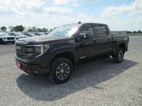 New 2026 GMC Sierra 1500 AT4 w/ AT4 Premium Package AWD/4WD image 11