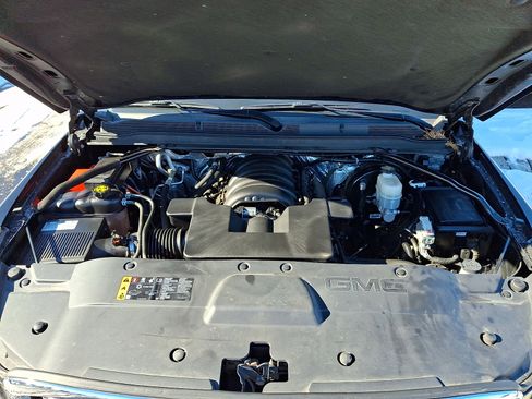 Used 2017 GMC Yukon XL Denali w/ Open Road Package image 33