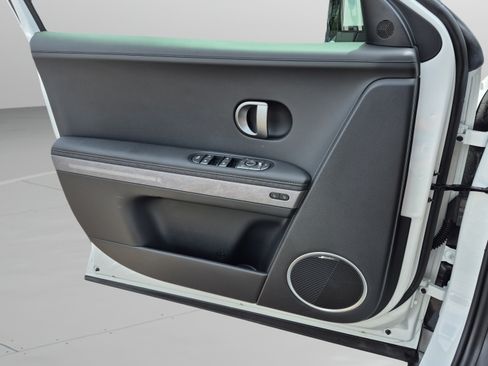 New 2026 Hyundai Ioniq 5 Limited RWD image 22