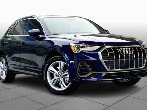 Used 2022 Audi Q3 2.0T Premium Plus AWD/4WD image 3